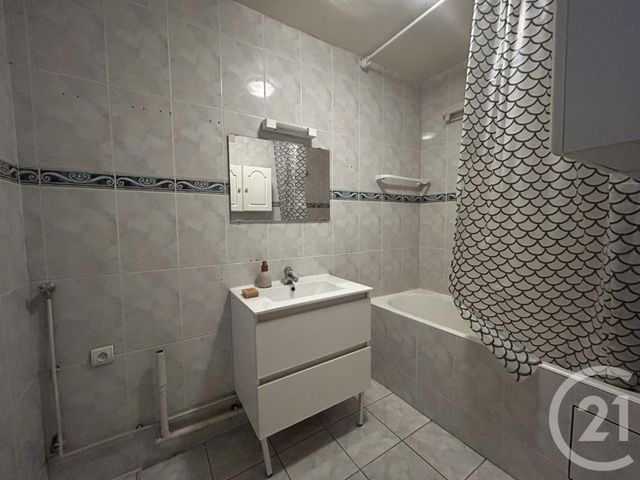 Appartement F3 &agrave; louer - 3 pi&egrave;ces - 75,77 m2 - Villebon Sur Yvette - 91 - ILE-DE-FRANCE