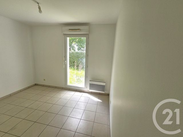 Appartement F3 &agrave; vendre - 3 pi&egrave;ces - 61,06 m2 - Savigny Le Temple - 77 - ILE-DE-FRANCE