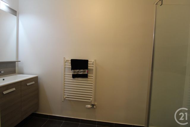 Appartement F3 &agrave; louer - 3 pi&egrave;ces - 62 m2 - Cergy - 95 - ILE-DE-FRANCE
