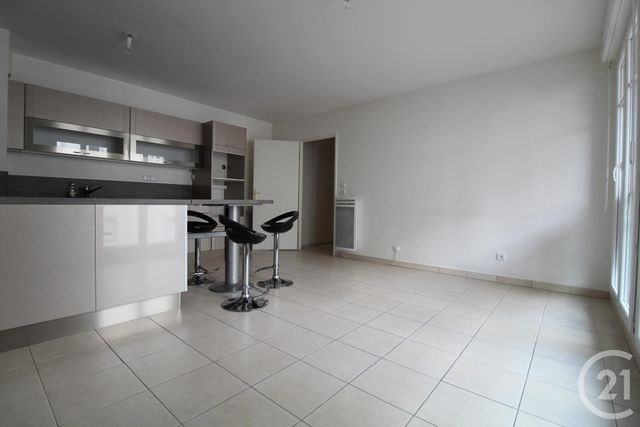 Appartement F3 &agrave; louer - 3 pi&egrave;ces - 56,63 m2 - Villebon Sur Yvette - 91 - ILE-DE-FRANCE
