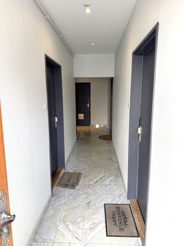 Appartement F2 &agrave; vendre - 2 pi&egrave;ces - 30,50 m2 - La Ville Du Bois - 91 - ILE-DE-FRANCE