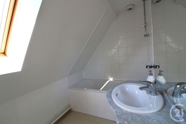 Appartement F2 &agrave; vendre - 2 pi&egrave;ces - 30,50 m2 - La Ville Du Bois - 91 - ILE-DE-FRANCE