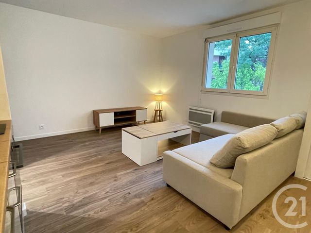 Appartement F1 &agrave; louer - 1 pi&egrave;ce - 24,66 m2 - Palaiseau - 91 - ILE-DE-FRANCE