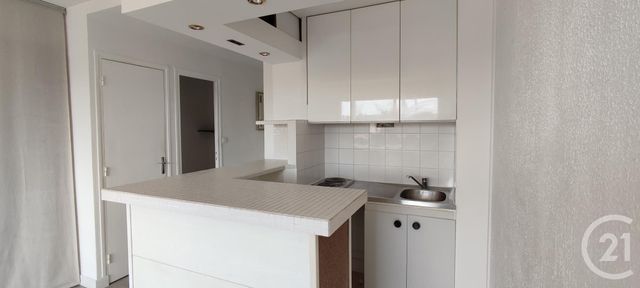 Appartement F1 &agrave; louer - 1 pi&egrave;ce - 27,34 m2 - Arpajon - 91 - ILE-DE-FRANCE