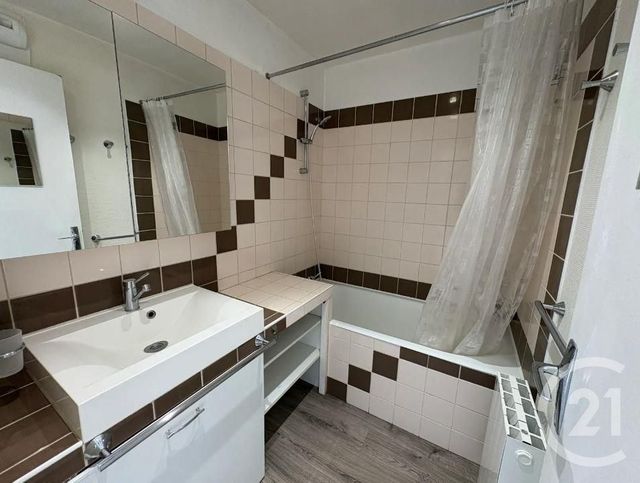 Appartement F1 &agrave; louer - 1 pi&egrave;ce - 27,34 m2 - Arpajon - 91 - ILE-DE-FRANCE