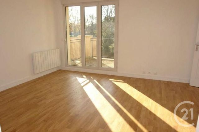 Appartement F2 &agrave; louer - 2 pi&egrave;ces - 47,16 m2 - Chilly Mazarin - 91 - ILE-DE-FRANCE